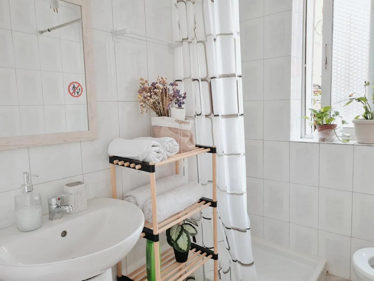 Casa 21 - The Cutest In Tirana! Апартаменты Тирана